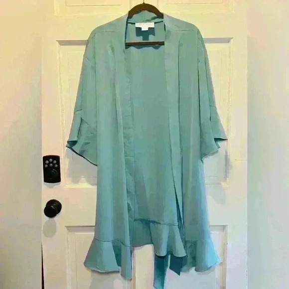 Birdy Grey Robe - Picture 1 of 5